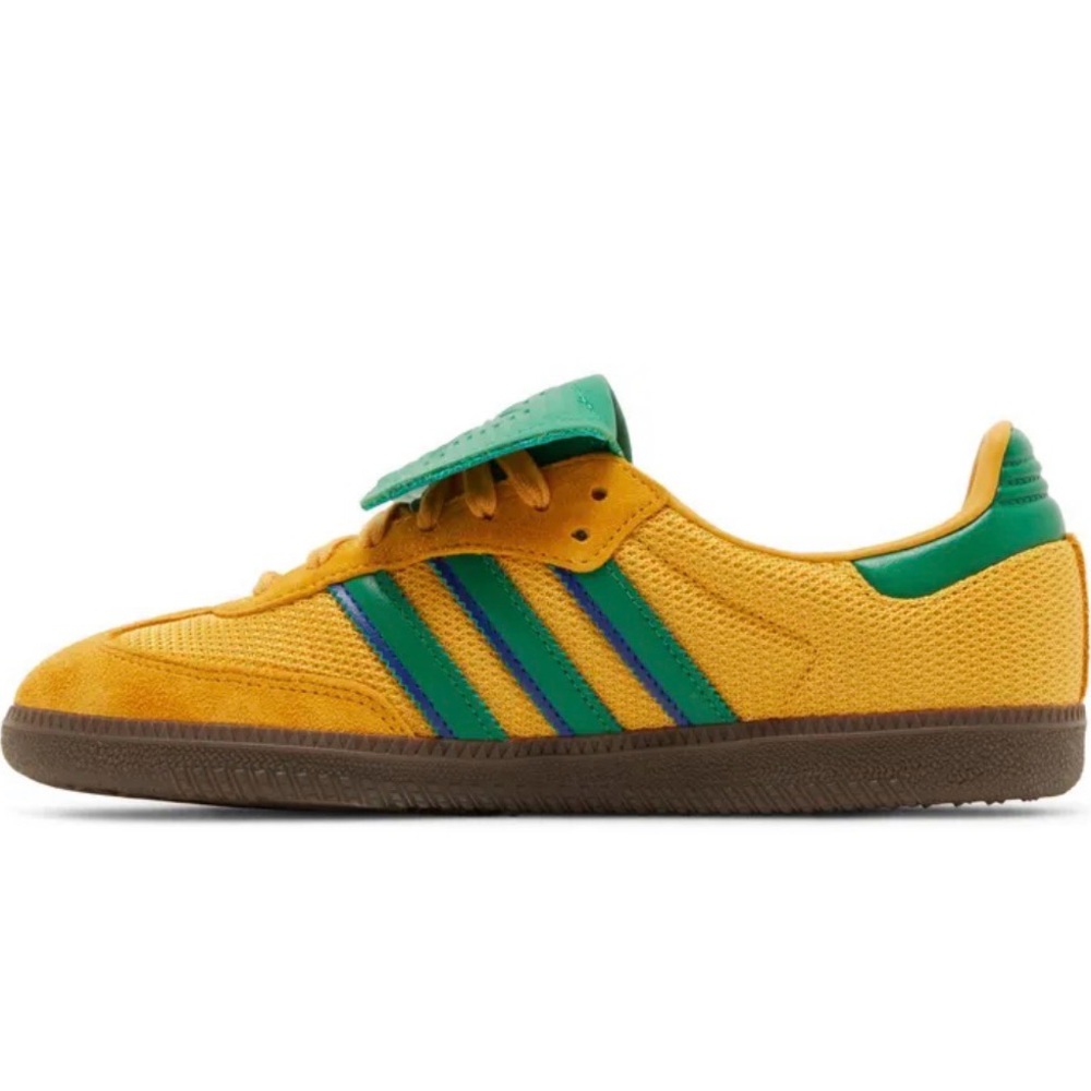 ADIDAS SAMBA (MEN US 5/ WOMEN US 6.5/7)